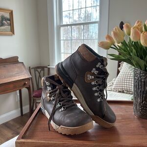 Forsake Womens Brown Leather Hiking waterproof Boots -  Outdoor Trail Shoes